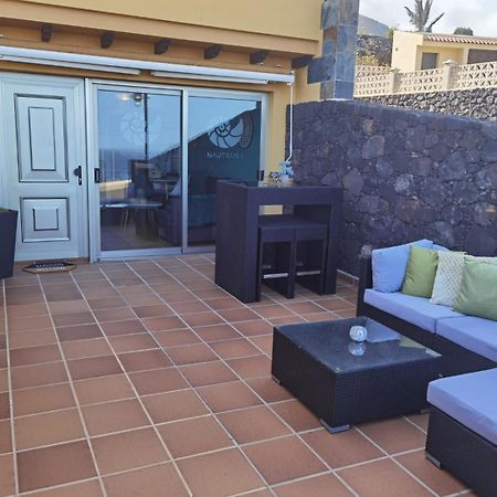 Nautilus I: Casa Con Terraza Y Vistas Al Mar Leilighet La Caleta  Eksteriør bilde